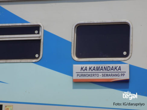 KA Kamandaka Tegal Slawi Purwokerto