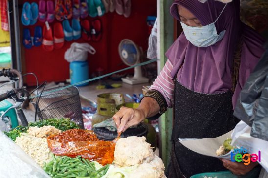 Rujak Teplak Yu Pesek Slawi Tegal