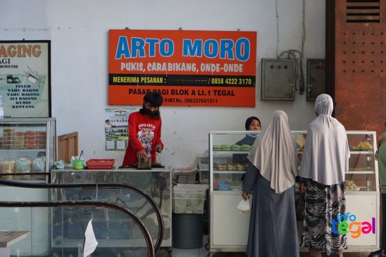 Kuliner Pukis Marina Pasar Pagi Tegal